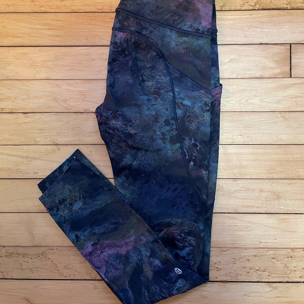 Lululemon Fast and Free Tight Size 4